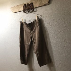 Trouser style capris